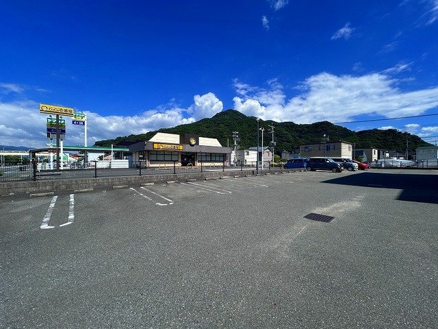 グランドステージ鏡の駐車場|駐車場があります