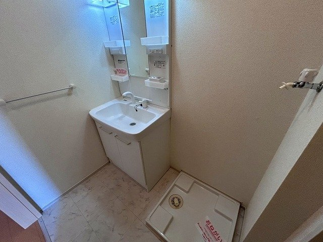 マーベラスⅢの洗面所|忙しい朝には欠かせない洗面所です