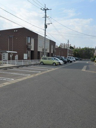 ポライトリーＮＯＺＯＭＩ　Ｂの駐車場|駐車場完備です