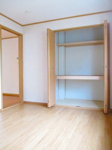 ポライトリーＮＯＺＯＭＩ　Ｂの収納|大きなスペースがあり、収納には困りません