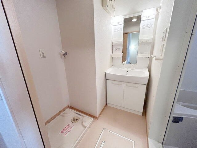 サンフラットＡの洗面所|広い洗面スペース