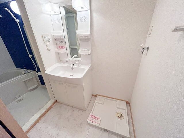 エテルノ　フィオーレ　Ａの洗面所|コンパクトで使いやすい洗面所
