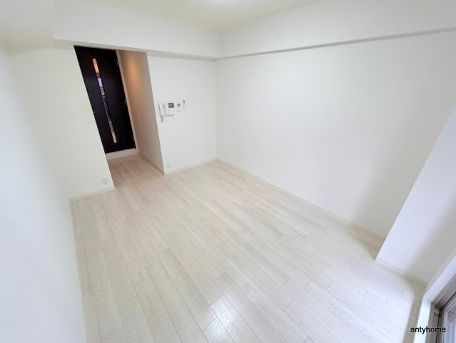 サムティ中之島ウエスト　仲介手数料無料の居間・リビング