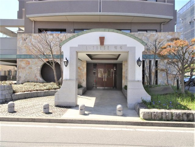 【エントランス】L・テーゼ祇園