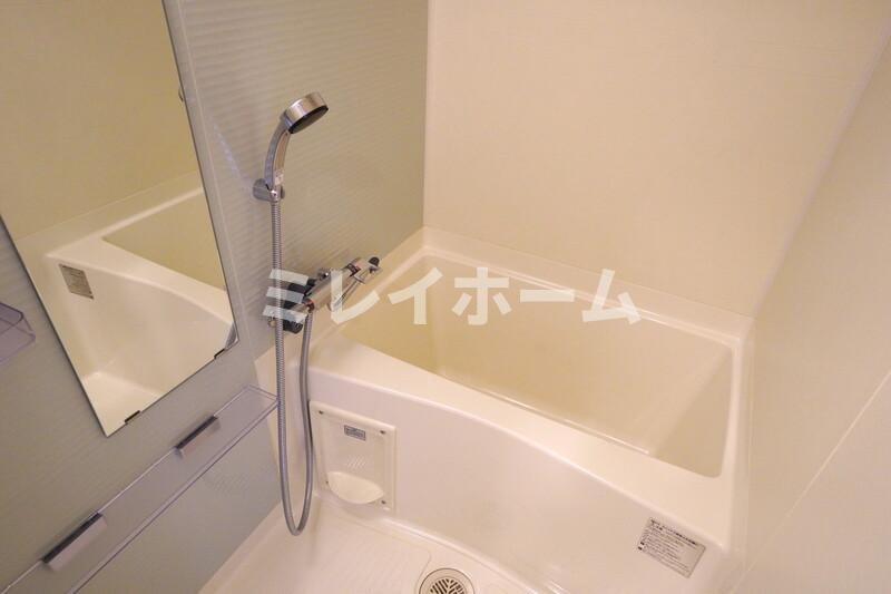 Ｌｏｕｉｓ　Ｃｏｕｒｔ　Ｋｉｔａｓｈｉｎａｇａｗａの浴室