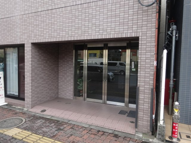 ファイン万久のエントランス