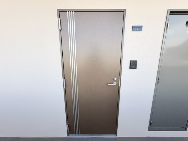 リベール大津の玄関