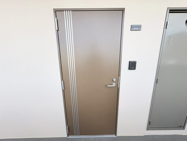 リベール大津の玄関