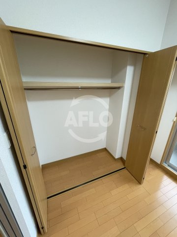 ONE ROOF FLAT FUKUSHIMAの収納|シャルマンフジ福島　クローゼット