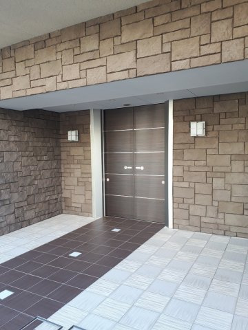 ファインクレスト護国寺のエントランス