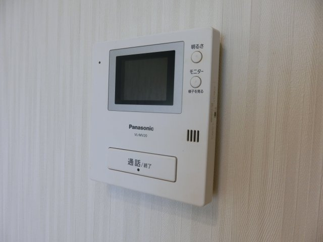 フォレストコートのセキュリティ|★モニター付インターホンで防犯に安心です