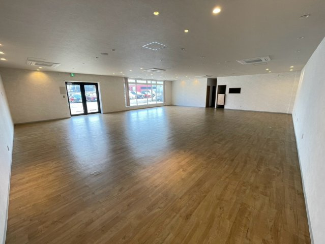 藤山店舗の居間・リビング