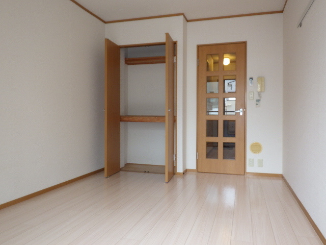 ＦＬＡＴ２１の居間・リビング|★使いやすい形の間取りです★