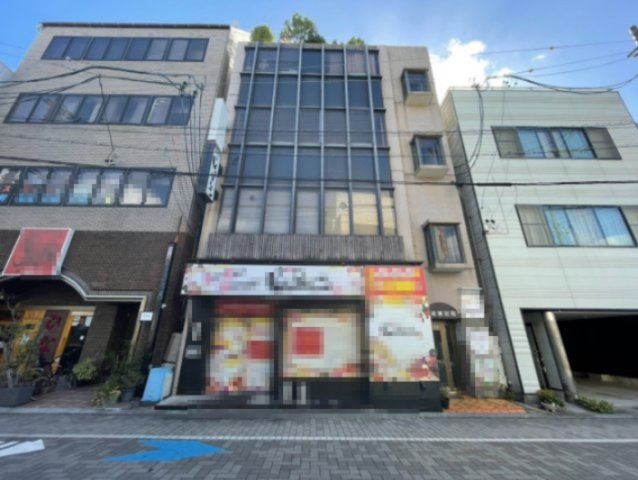 小松家ビルの外観
