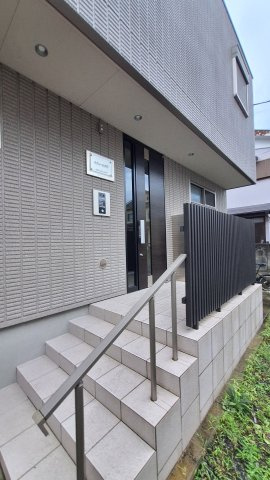 リヴェールＳＫのエントランス