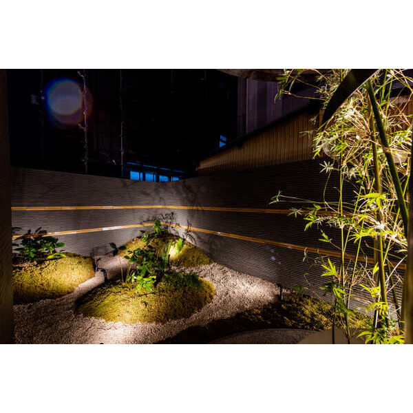 NEO JAPANESQUE 出来町(ネオジャパネスク出来町)の庭