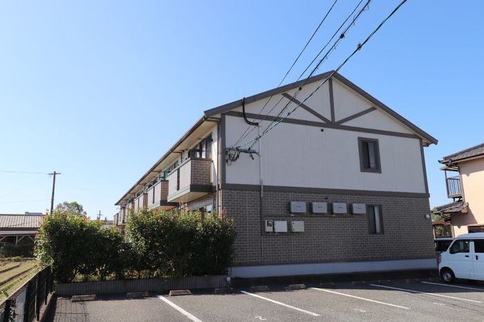 クレセント・モアの外観|綺麗な外観です☆