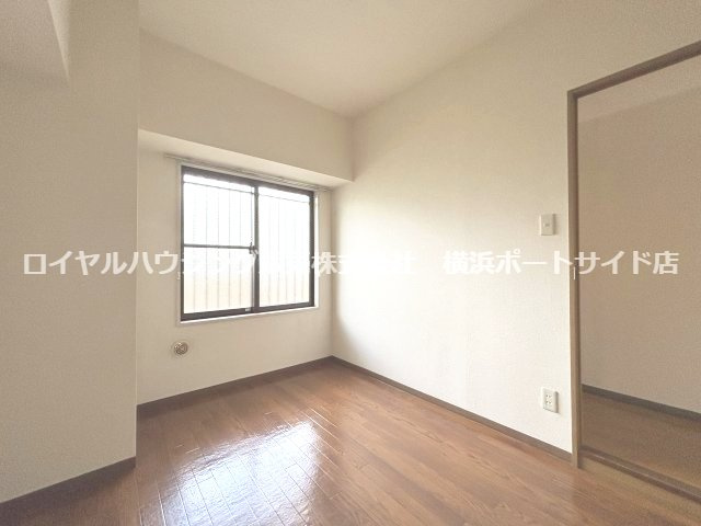 【寝室】