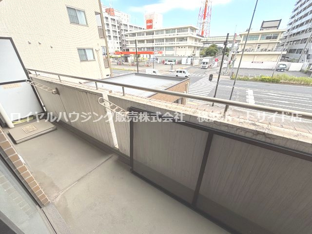 【バルコニー】