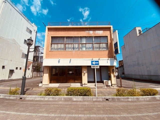 八百七ビルの周辺