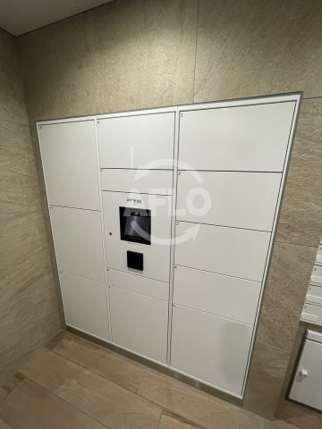 プレサンスロジェ大阪南森町　堀川小学校区のその他共用部分|プレサンスロジェ大阪南森町　宅配ボックス