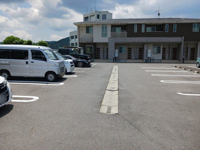 【駐車場】 | サンパティークⅡ