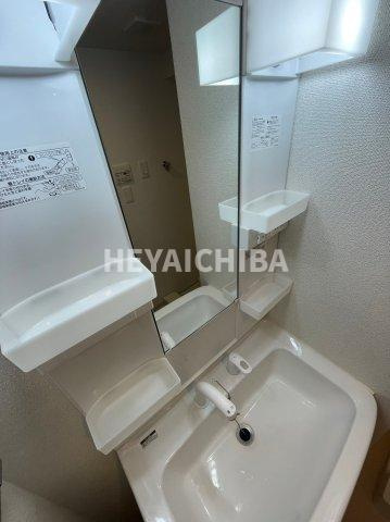 クレヴィスタ浅草の洗面所|上部収納