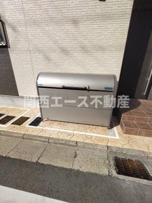 | グリッター長田