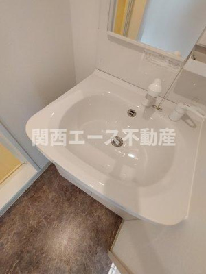  | グリッター長田