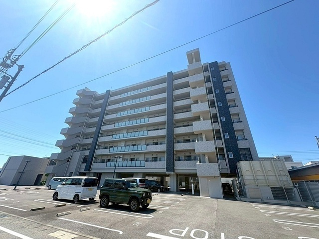 「駐車場2台分の引継ぎが可能」高知市南久保サーパス南久保グランフォート　中古マンション