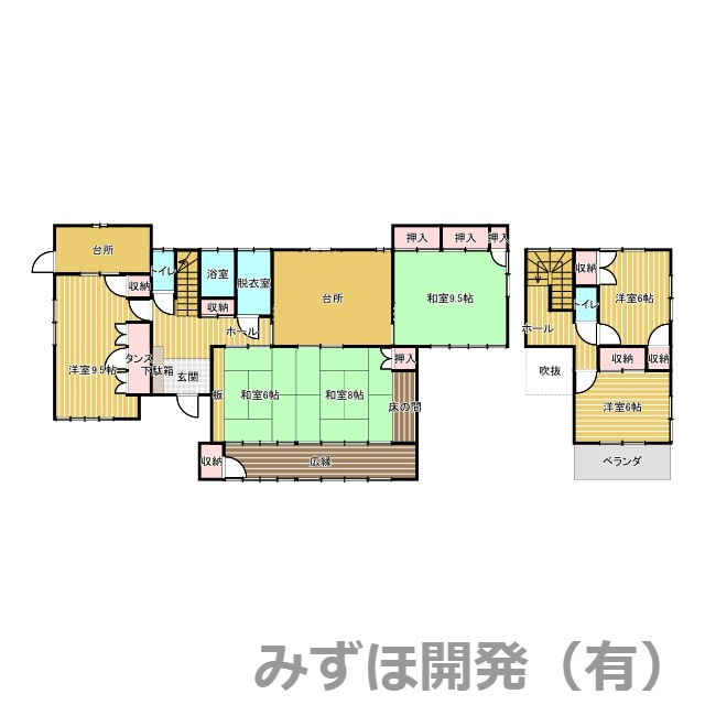 山形市志戸田1355番地1の玄関|吹抜けで開放感のある玄関です
