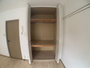 リブレメゾン甲東園エストの収納