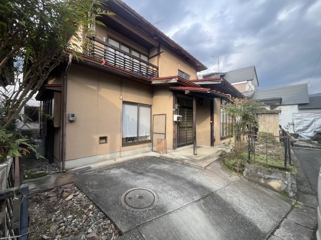 山形市五十鈴二丁目11番12号の外観|解体更地渡し