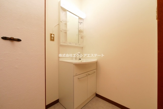 ライフマンション南住吉の独立洗面台