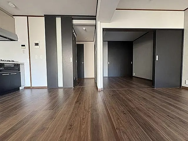 ロイヤルスパークル六甲２の居間・リビング