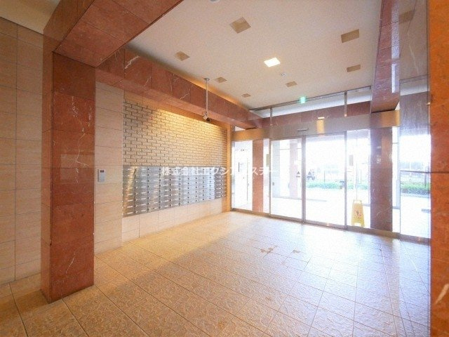 クラウンハイム上町台セントラル　ラ・カーサのロビー
