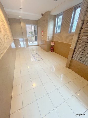 Dolce Vita難波南　仲介手数料無料のロビー