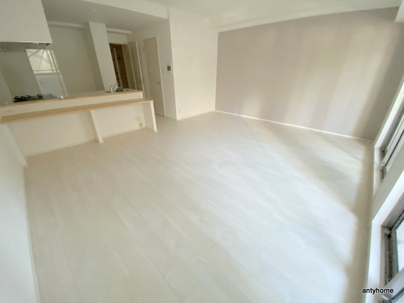 スプランディッド難波WESTⅡ　仲介手数料の洋室