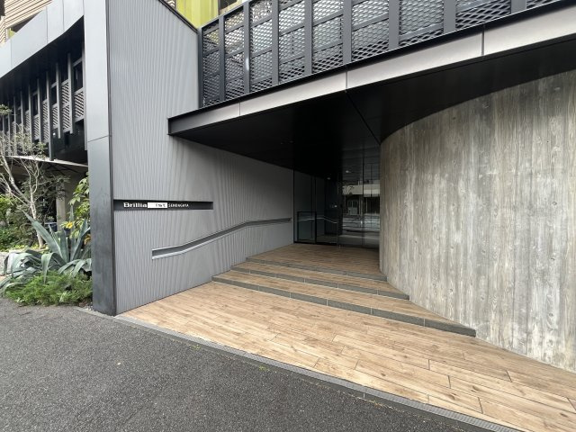 【エントランス】Ｂｒｉｌｌｉａ　ｉｓｔ　千駄ヶ谷 