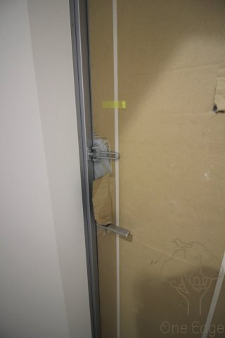ルーチェ南森町の玄関