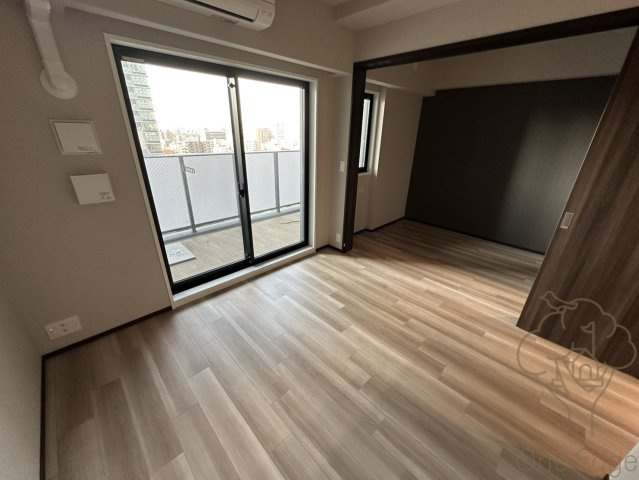 ソルレヴェンテ新梅田の居間・リビング