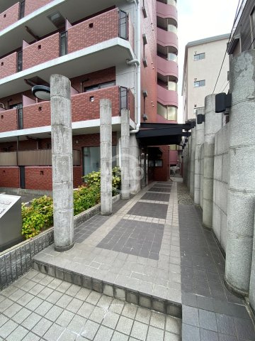 ロマネスク天神ノ森のエントランス
