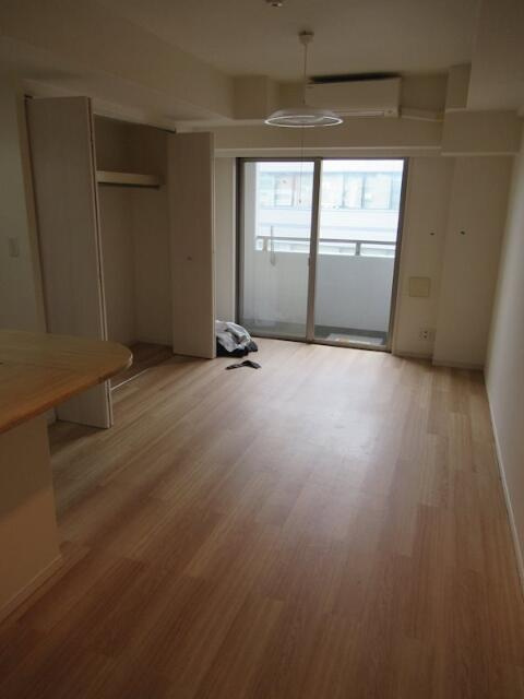 カスタリア新宿御苑の内装|１１階のお部屋です