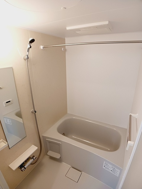 サイカス新屋敷の浴室|バス