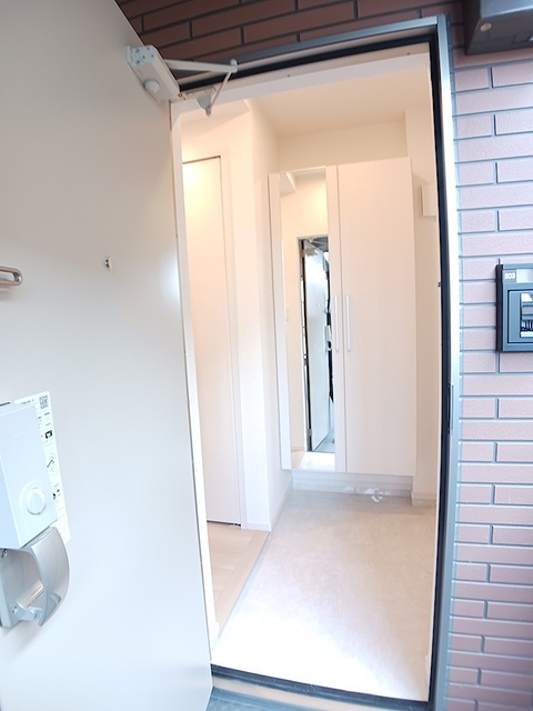 サイカス新屋敷の玄関|玄関