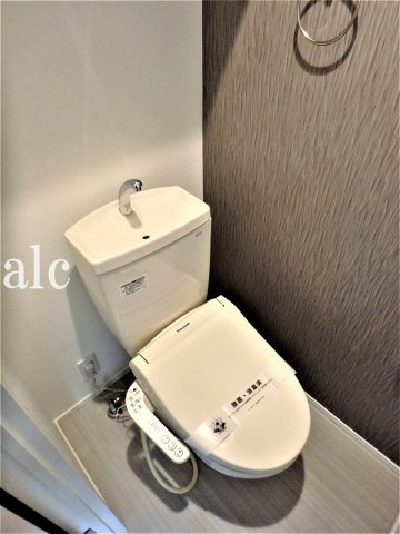 ハーモニーテラス阿佐谷北のトイレ|落ち着いた色調のトイレです