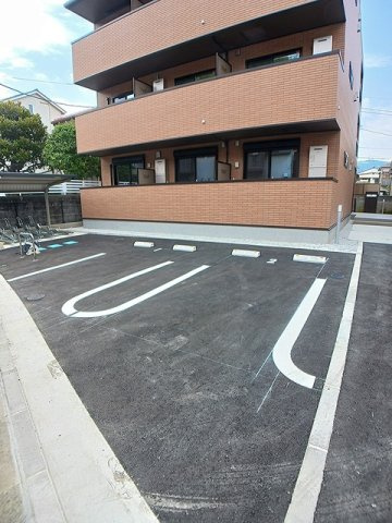 サイカス新屋敷の駐車場|駐車場