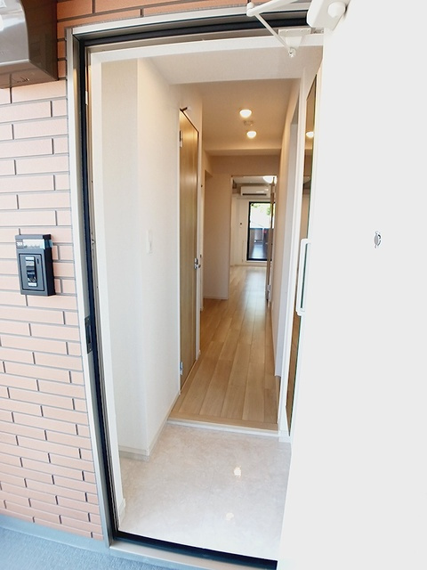 サイカス新屋敷の玄関|玄関