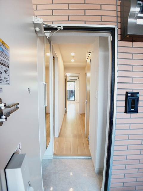 サイカス新屋敷の玄関|玄関
