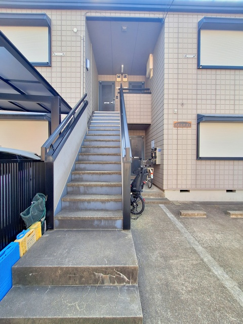 SKヒルズIのエントランス